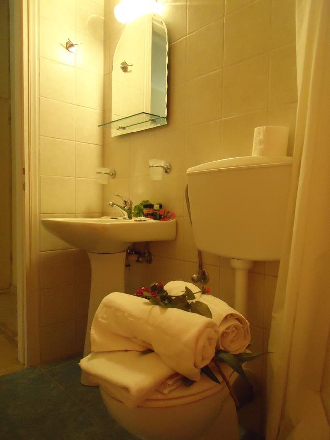 Ccb Bruskos Hotel 3*